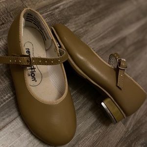 Revolution tap shoes